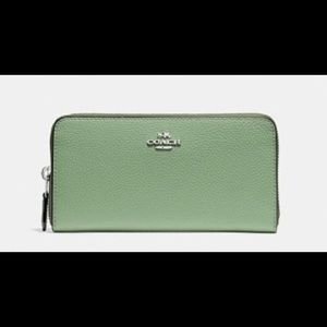 Coach Accordion Zip Wallet Light Green NWOT